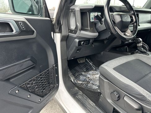 Used 2023 Ford Bronco Big Bend w/ Sasquatch Package image 14