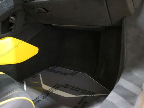 Used 2022 Lamborghini Huracan STO image 42