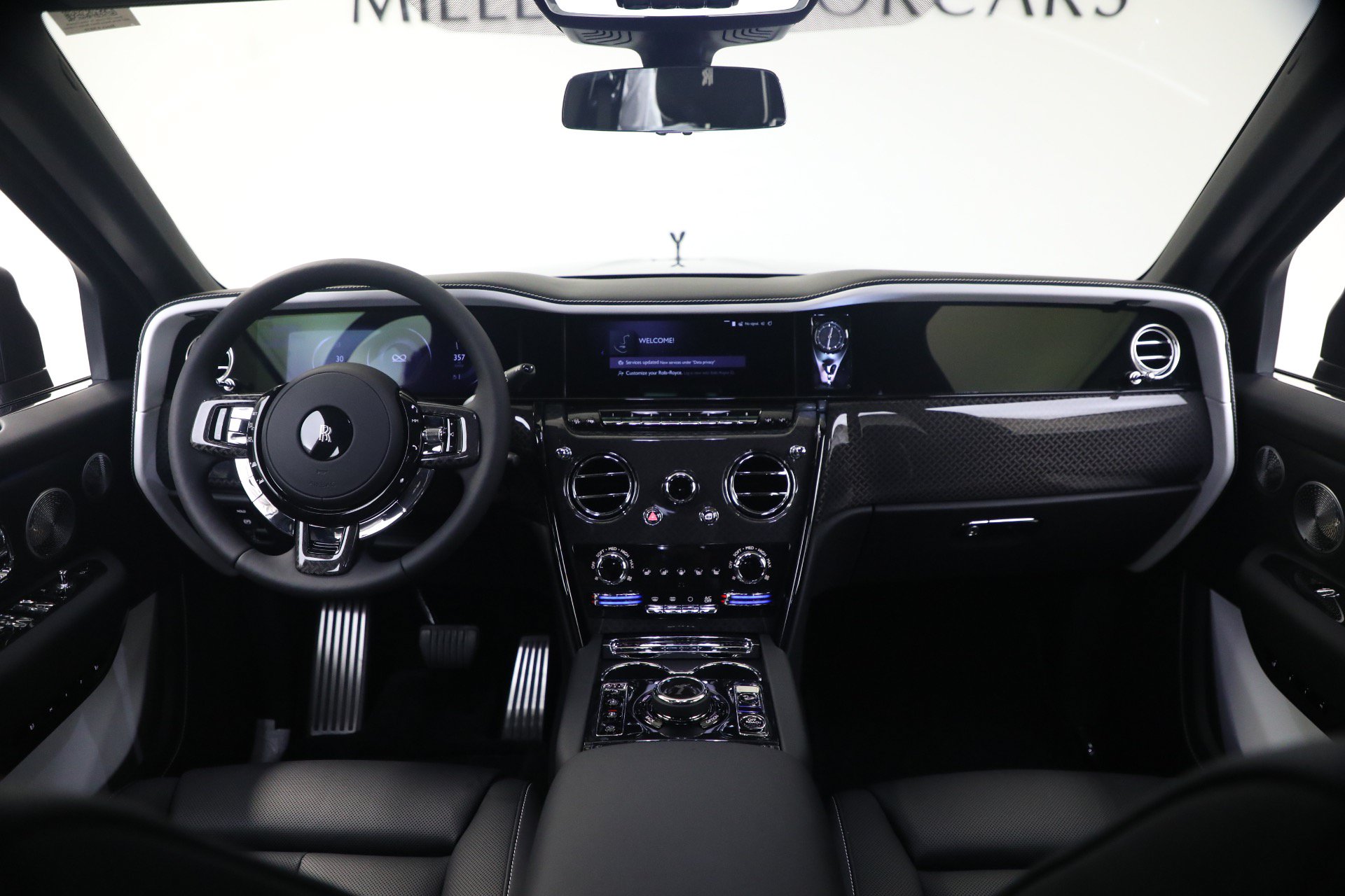 New 2027 Rolls-Royce Cullinan Black Badge AWD/4WD image 4