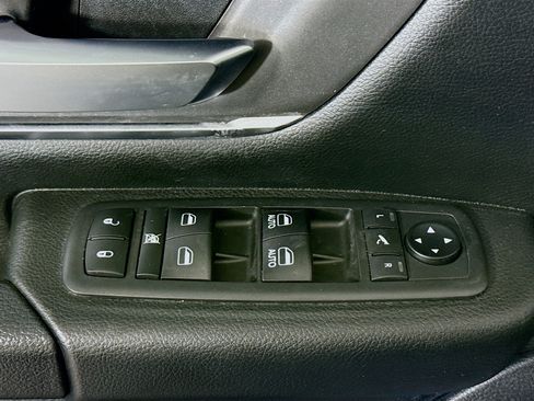 Used 2019 RAM 1500 Big Horn image 24