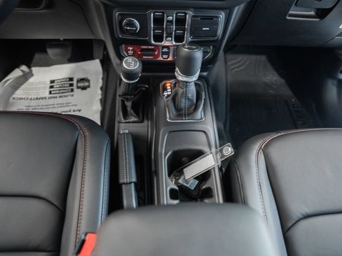 New 2026 Jeep Wrangler Unlimited Rubicon AWD/4WD image 33