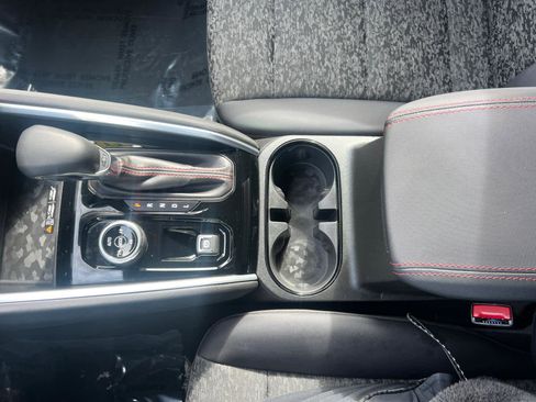 Certified 2024 Chevrolet Colorado Z71 w/ LPO, Dark Essentials Package image 23