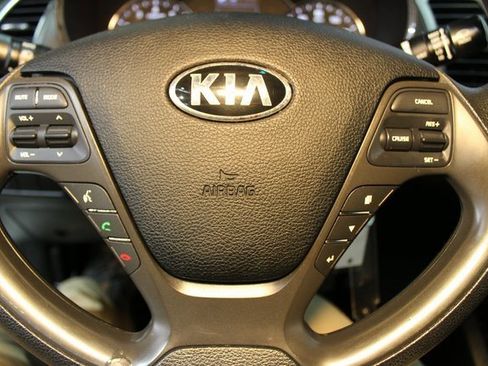 Used 2018 Kia Forte LX w/ LX Popular Package image 18