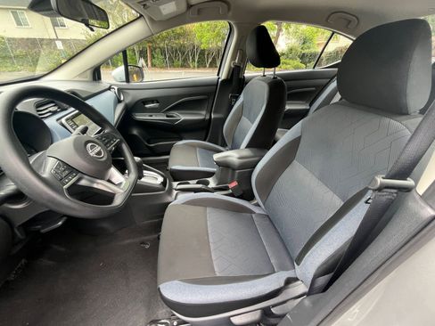 Used 2025 Nissan Versa SV FWD image 24
