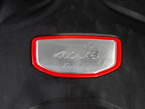 Used 2021 Porsche Cayenne Turbo image 15