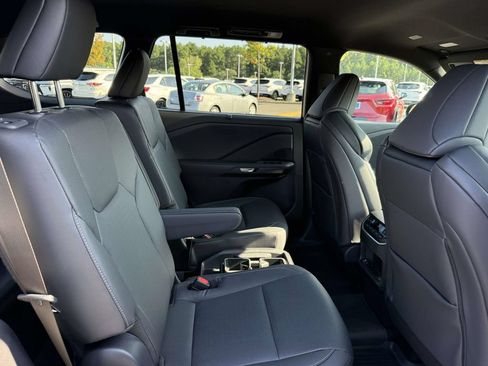 Used 2026 Lexus TX 500h AWD w/ Technology Package image 16