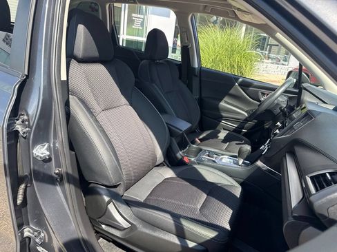 Used 2024 Subaru Forester Premium AWD/4WD image 18