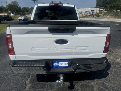Used 2022 Ford F150 XLT w/ Trailer Tow Package image 4