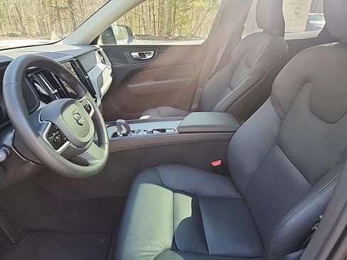 Certified 2025 Volvo XC60 B5 Plus AWD/4WD image 26