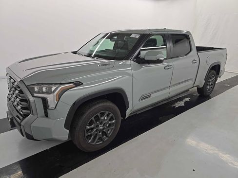 Used 2026 Toyota Tundra Platinum AWD/4WD image 9