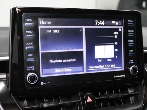 Used 2022 Toyota Corolla LE image 16