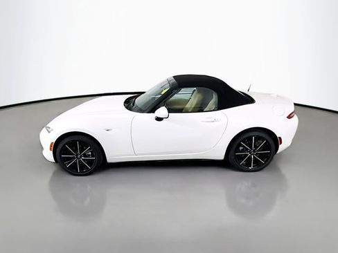 New 2025 MAZDA MX-5 Miata Grand Touring image 4