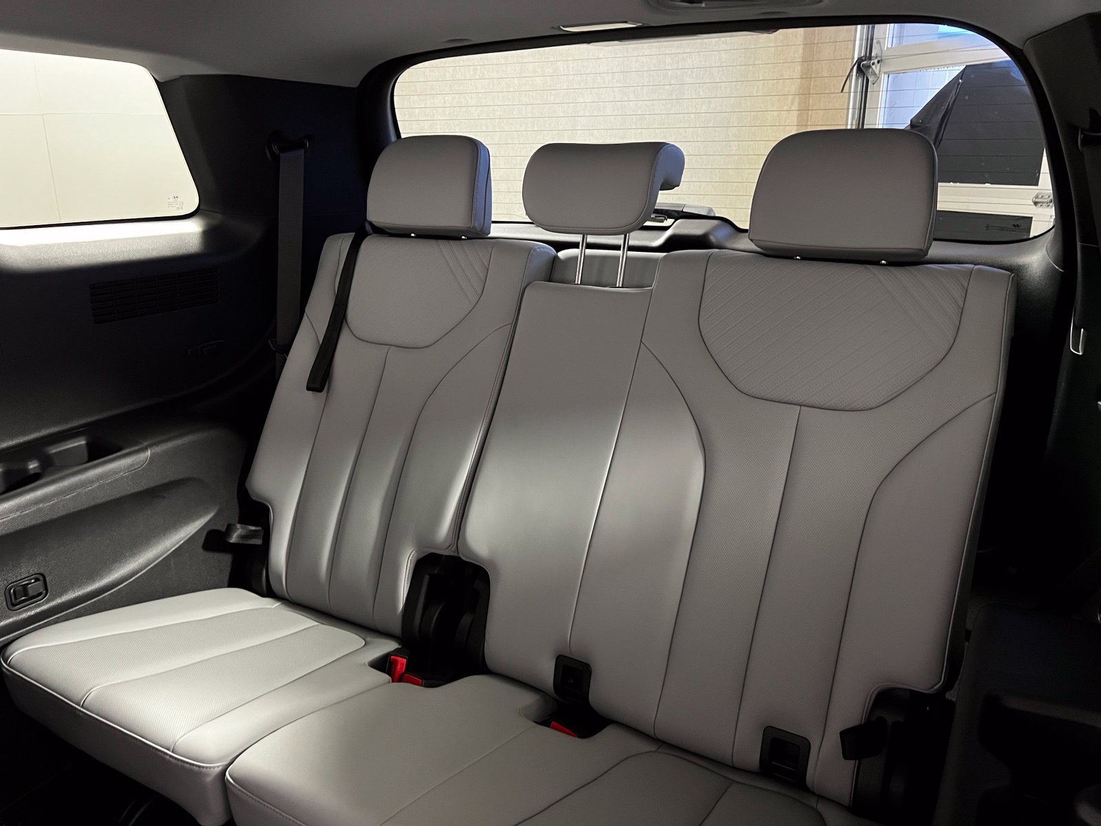 Used 2024 Hyundai Palisade SEL FWD image 25