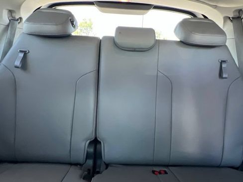 Used 2022 Toyota Sienna XLE w/ XLE Plus Package FWD image 31