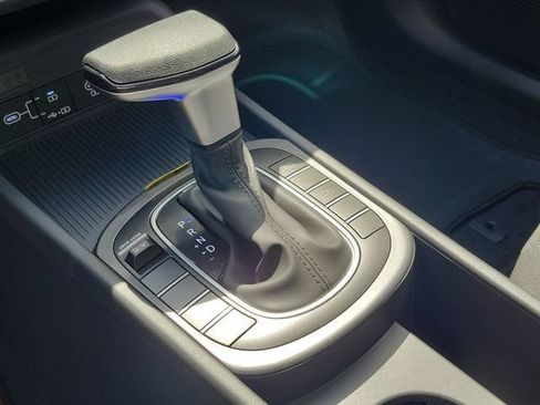 New 2027 Hyundai Kona SE FWD image 17