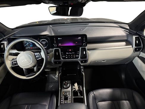 Used 2022 Kia Sorento SX Prestige w/ Panoramic Sunroof Package image 14