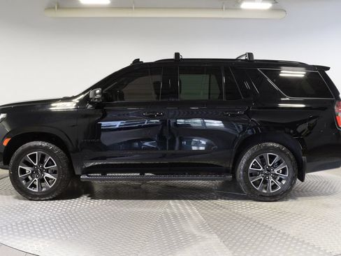 Used 2022 Chevrolet Tahoe Z71 w/ Luxury Package AWD/4WD image 2