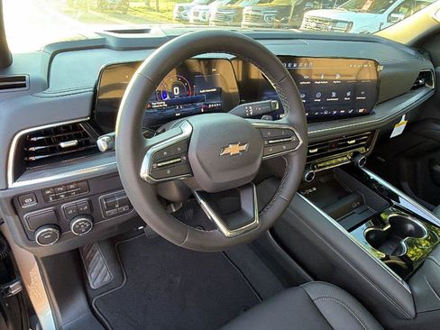 New 2026 Chevrolet Suburban LT w/ Comfort Package RWD image 3