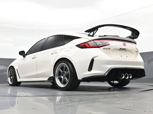 Used 2025 Honda Civic Type R image 31