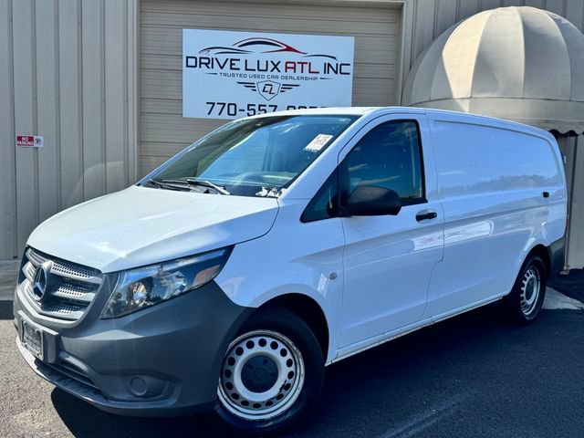 Used 2022 Mercedes-Benz Metris image 1