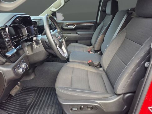Used 2025 GMC Sierra 1500 SLE w/ X31 Off-Road Package AWD/4WD image 11