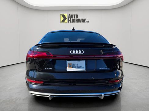 Used 2022 Audi e-tron Premium Plus w/ Premium Plus Package image 4