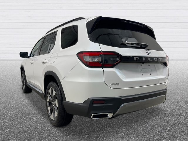 New 2026 Honda Pilot Touring image 3