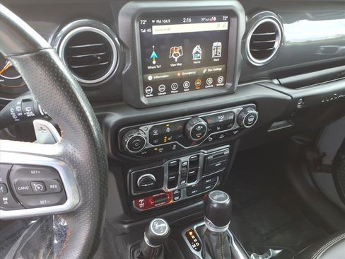 Used 2023 Jeep Wrangler Unlimited Rubicon 392 image 22