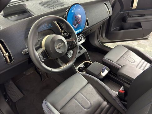 Certified 2025 MINI Cooper Countryman S AWD/4WD image 11