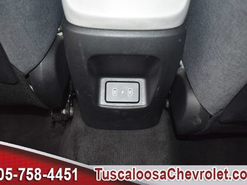 Used 2025 Hyundai Elantra Limited FWD image 27