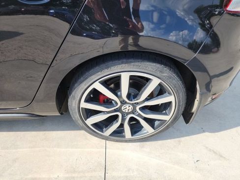 Used 2014 Volkswagen GTI Wolfsburg Edition FWD image 7