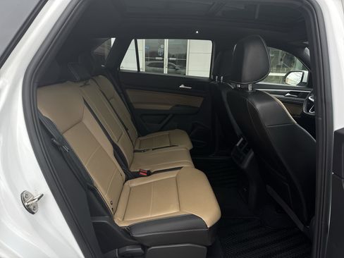 Certified 2023 Volkswagen Atlas Cross Sport SEL image 28