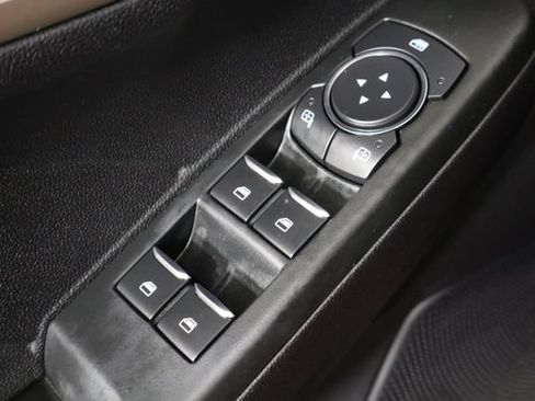 Used 2022 Ford Escape SE w/ Convenience Package FWD image 13