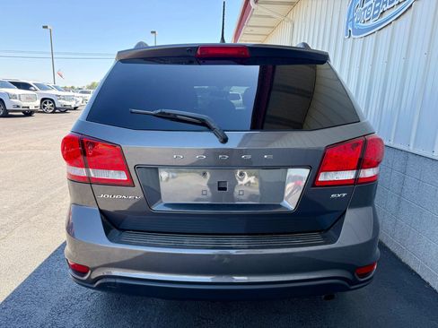 Used 2017 Dodge Journey SXT w/ Premium Group FWD image 5
