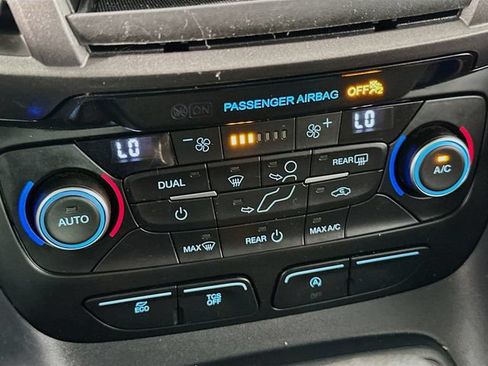 Used 2022 Ford Transit Connect XL FWD image 15
