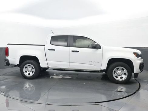 Used 2022 Chevrolet Colorado W/T image 2