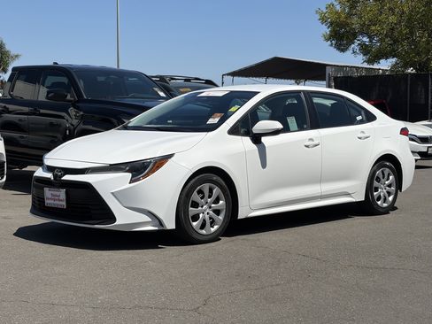 Certified 2024 Toyota Corolla LE FWD image 6