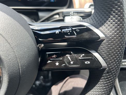 Certified 2025 Mercedes-Benz GLC 300 4MATIC image 39