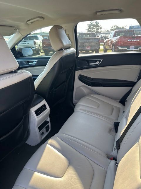 Used 2021 Ford Edge Titanium AWD/4WD image 36
