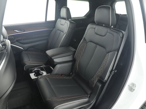 Used 2025 Jeep Grand Cherokee L Summit w/ Obsidian Package image 22