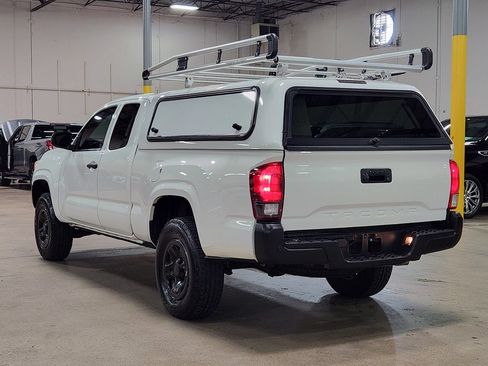 Used 2020 Toyota Tacoma SR RWD image 11