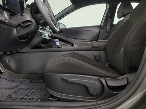 New 2025 Hyundai Elantra SEL image 26