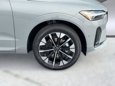 New 2026 Volvo XC60 B5 Plus w/ Protection Package Premier image 12