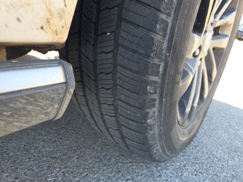 Used 2019 Ford Expedition Limited w/ Equipment Group 301A image 12