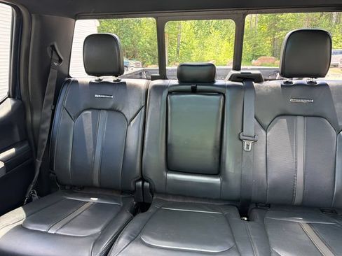 Used 2017 Ford F150 Platinum w/ Equipment Group 701A Luxury AWD/4WD image 23