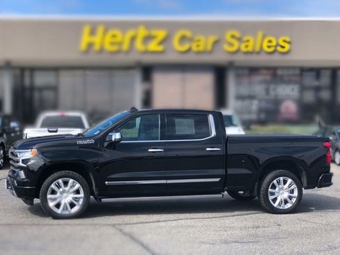 Used 2022 Chevrolet Silverado 1500 High Country w/ High Country Premium Package AWD/4WD image 1