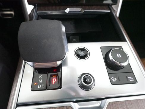 Used 2023 Land Rover Range Rover SE AWD/4WD image 18