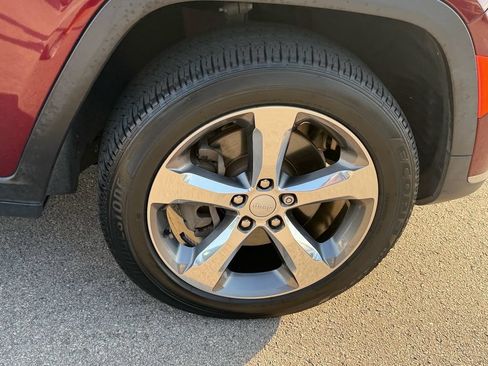 Used 2021 Jeep Grand Cherokee L Limited RWD image 18