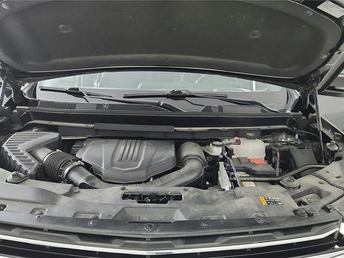 Used 2024 Chevrolet Traverse LT image 38