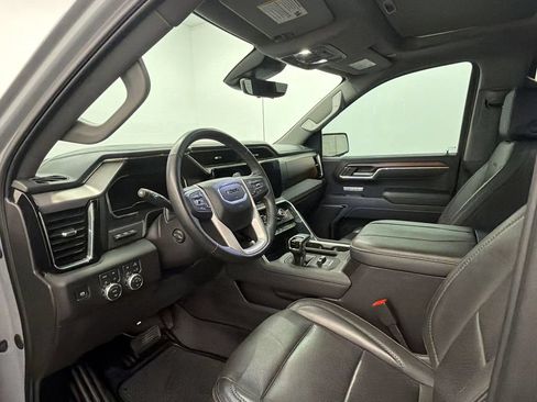Used 2025 GMC Sierra 1500 Denali w/ Technology Package AWD/4WD image 26